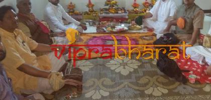 Pandit Upendra Tiwari image - Viprabharat